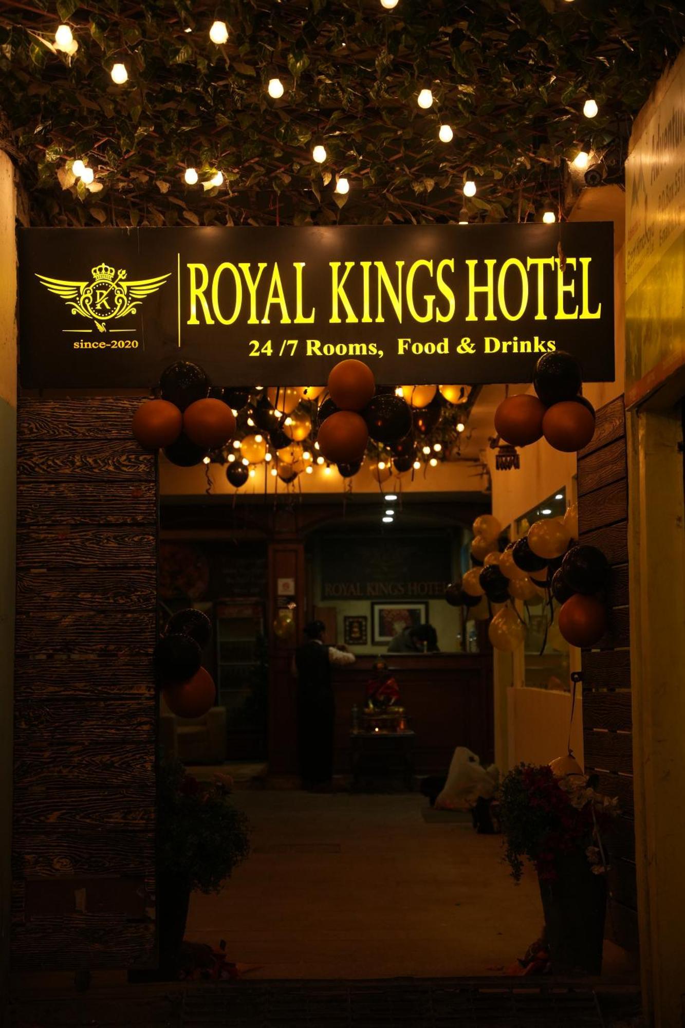 Royal Kings Hotel Kathmandu Exterior foto