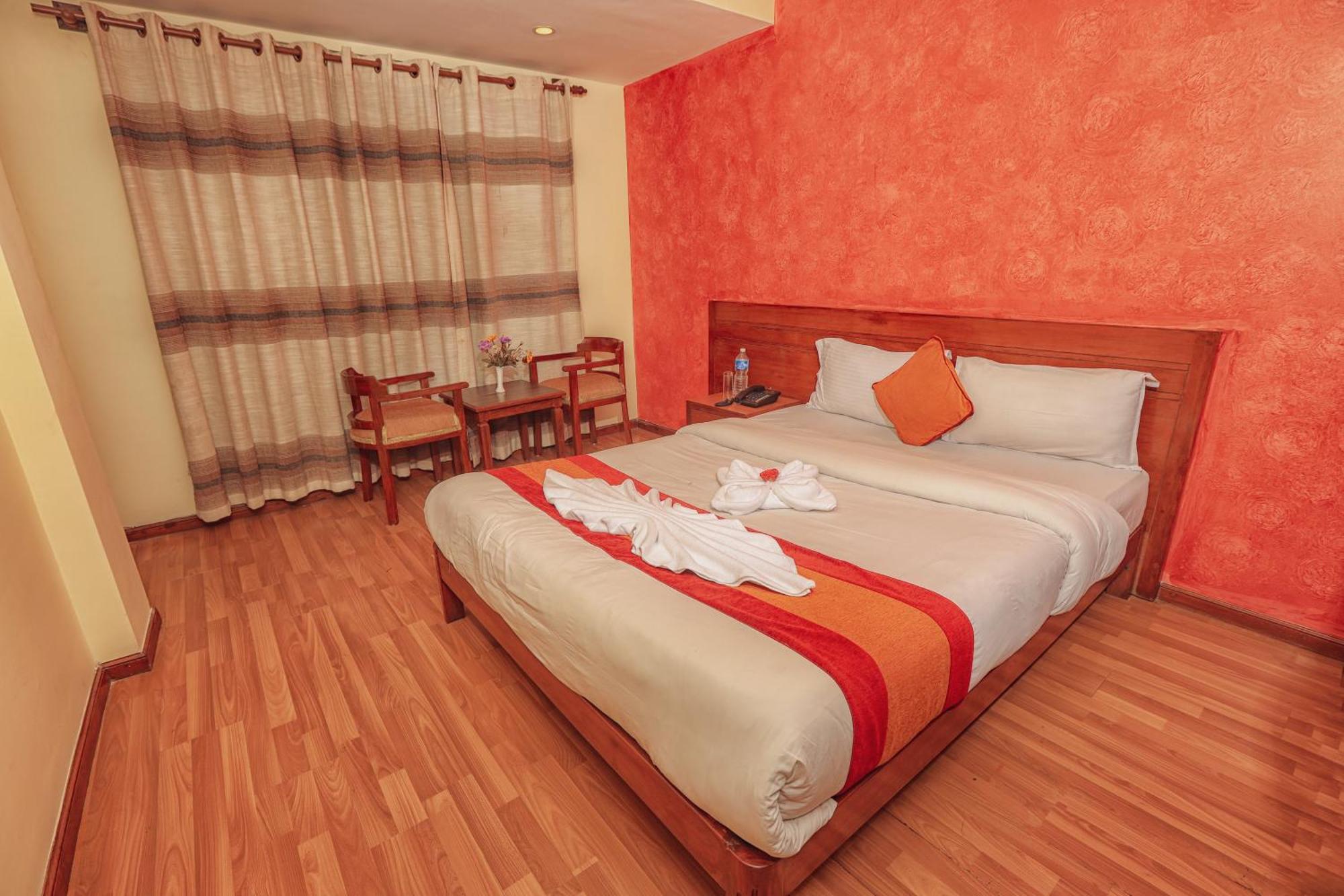 Royal Kings Hotel Kathmandu Exterior foto