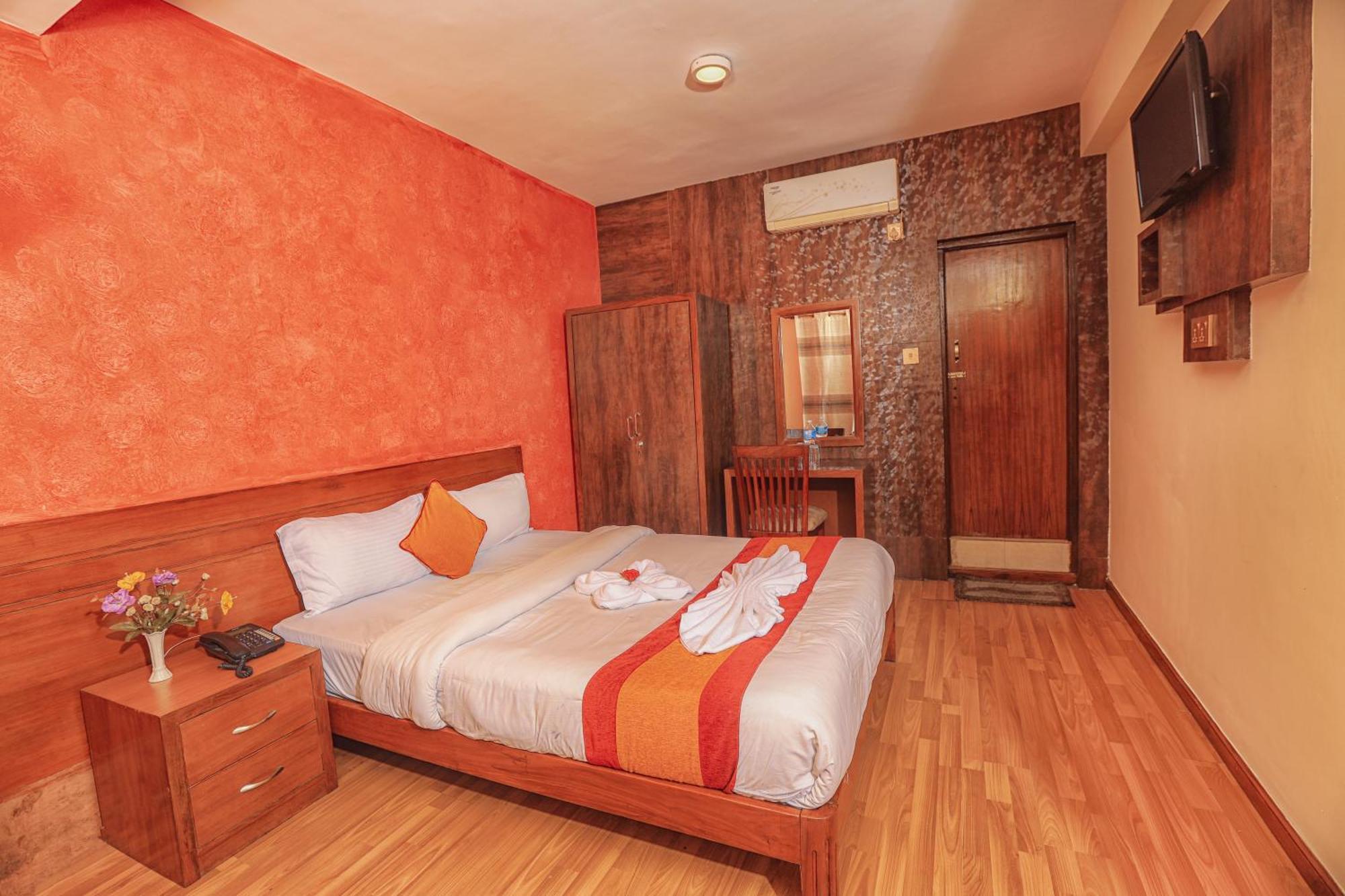 Royal Kings Hotel Kathmandu Exterior foto